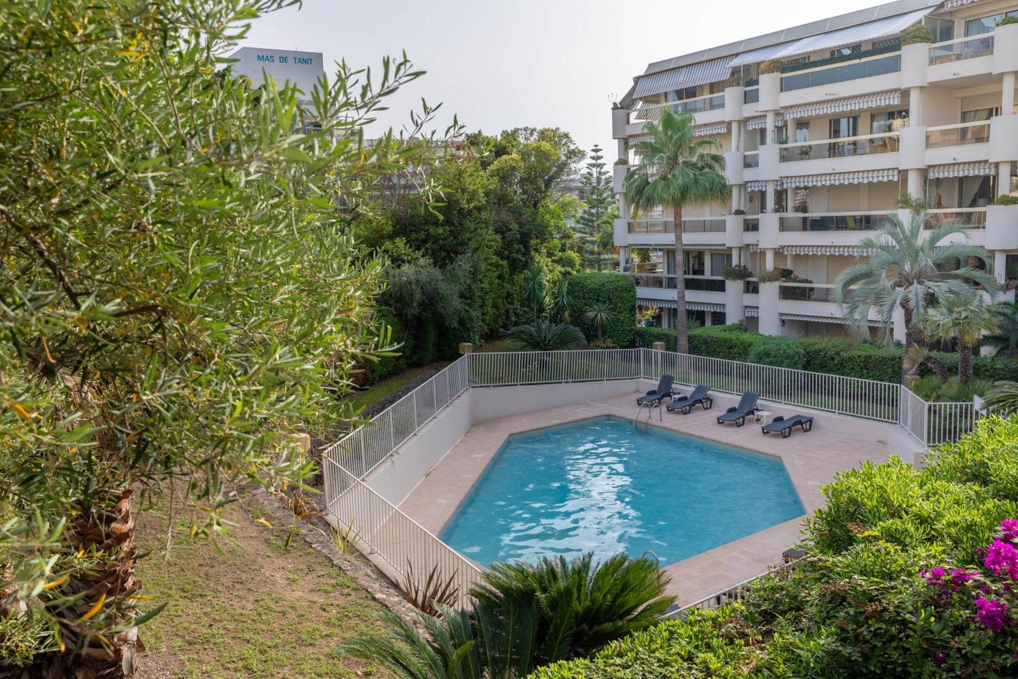Апартаменти Tanit Piscine, 6 Couchages, Parking Антіб Екстер'єр фото